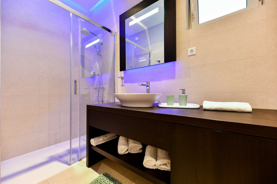 Crowonder Apartments & Rooms Oaza- Ap. A101 (2+2)