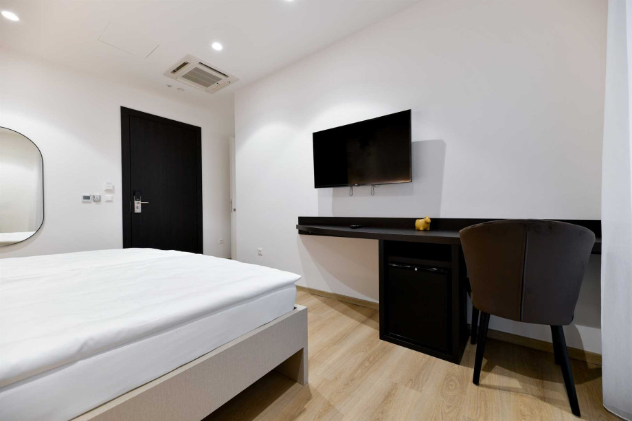 CROWONDER Apartments & Rooms Oaza with Heated Swimming Pool - Ap. A101 Family (4+2) with Sea View
