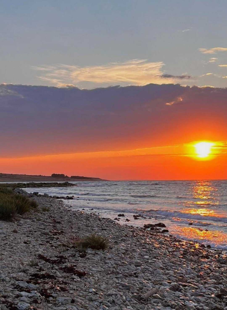 CROWONDER Villa Pinia with Swimming Pool