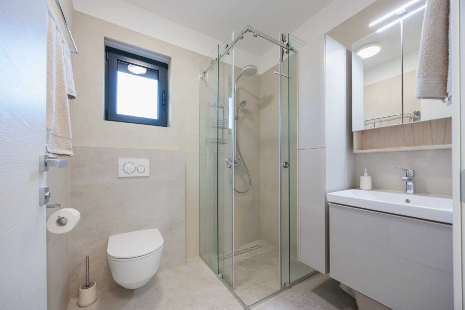 CROWONDER Blue Premium Apartment with Seaview