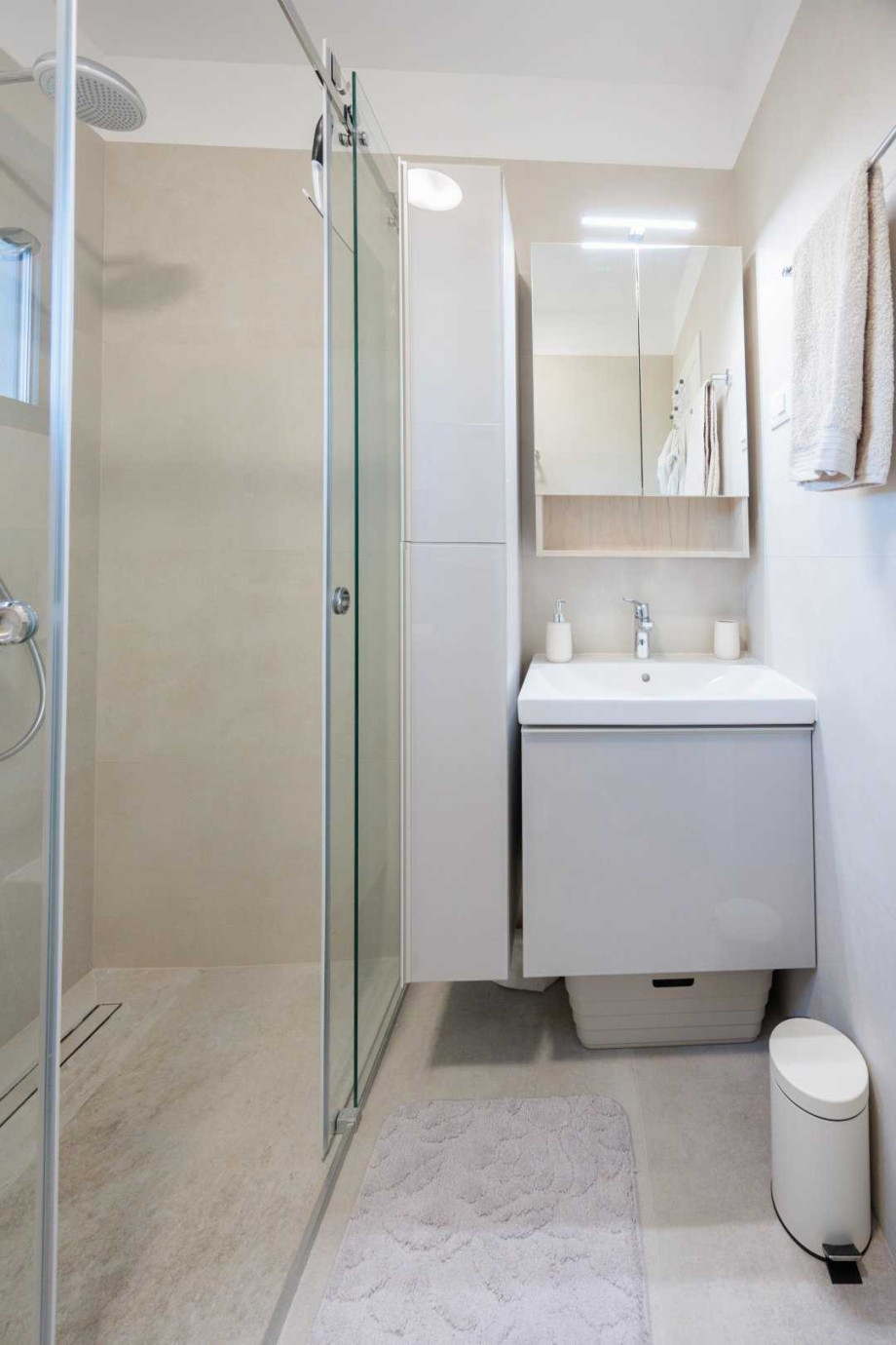 CROWONDER Blue Premium Apartment with Seaview