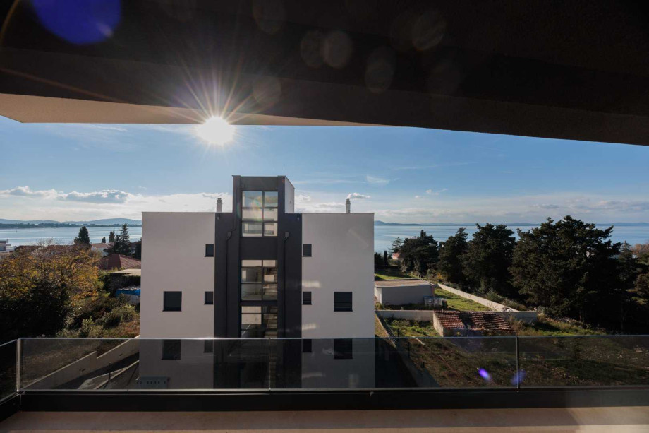 CROWONDER Blue Premium Apartment with Seaview