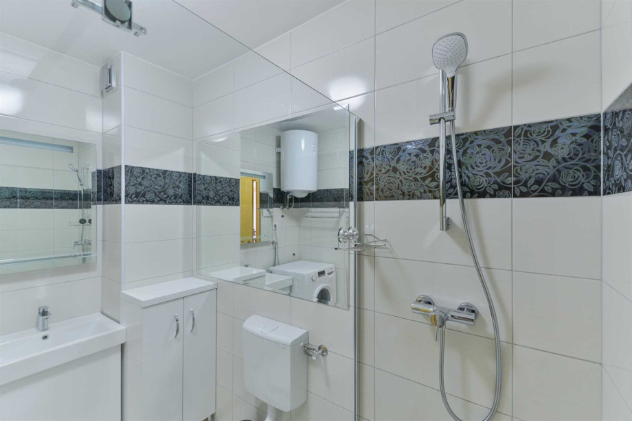 CROWONDER Pag View Apartments- Apartment A2 with Seaview