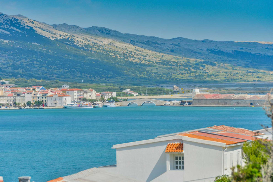 CROWONDER Pag View Apartments- Apartment A2 with Seaview