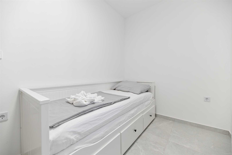 CROWONDER Apartment M&M Sky View with Swimming Pool A2