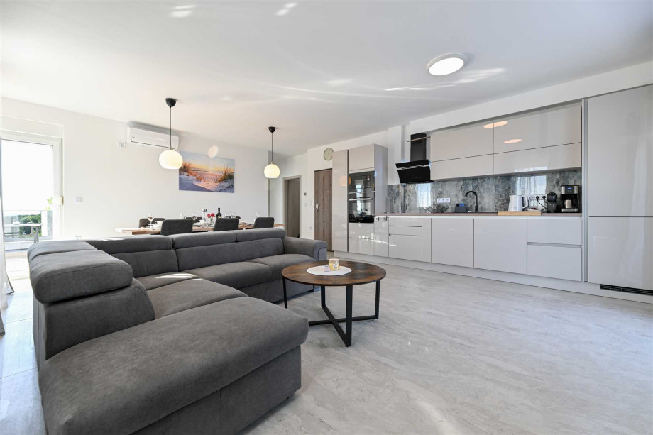 CROWONDER Apartment M&M Sky View with Swimming Pool A3