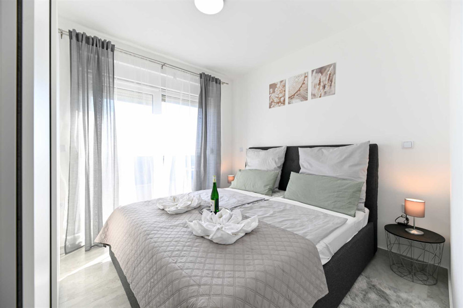 CROWONDER Apartment M&M Sky View with Swimming Pool A3