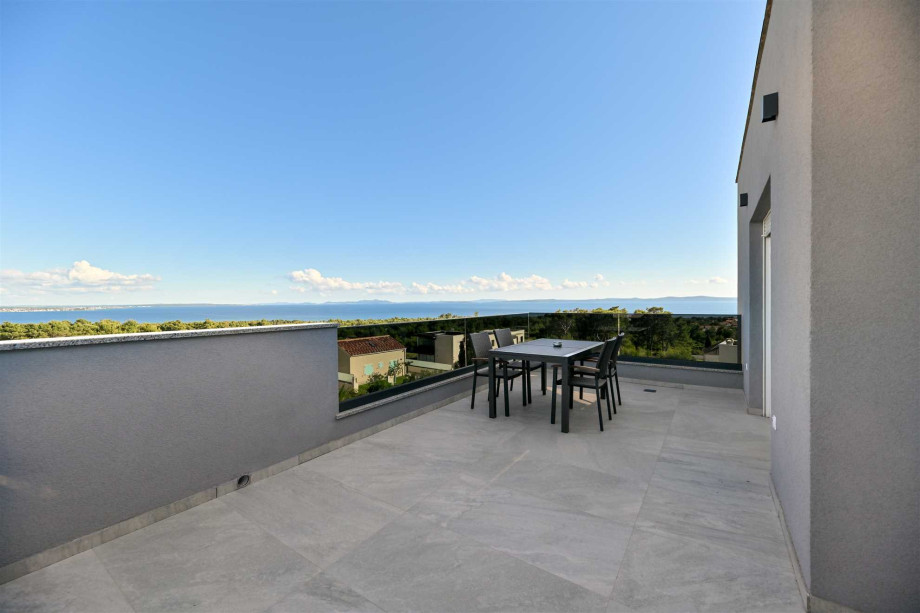 CROWONDER Apartment M&M Sky View with Swimming Pool A3