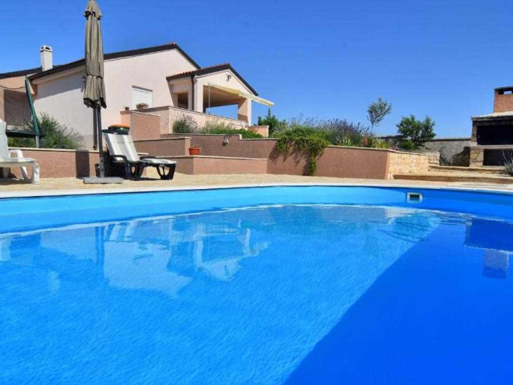 CROWONDER Holiday House Lavandula