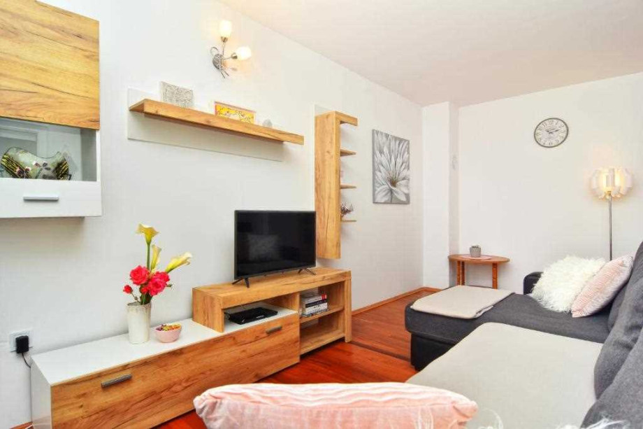 CROWONDER Holiday House Lavandula