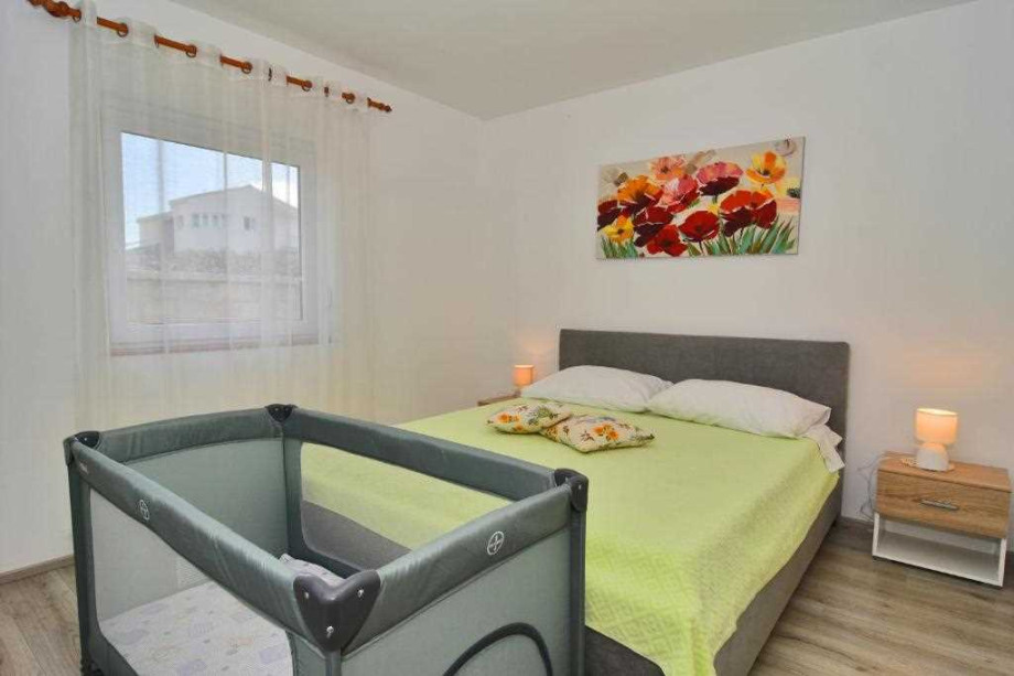 CROWONDER Holiday House Lavandula