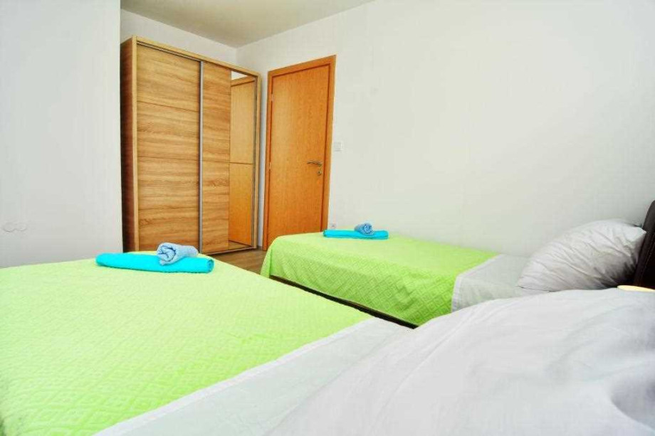 CROWONDER Holiday House Lavandula