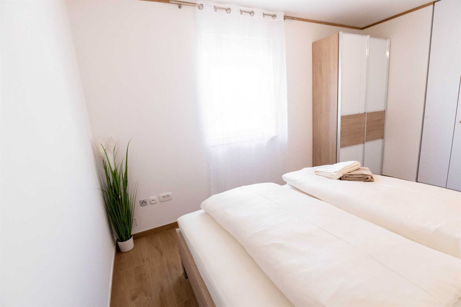 CROWONDER Beachfront Reiterer Vila V1 with Jacuzzi