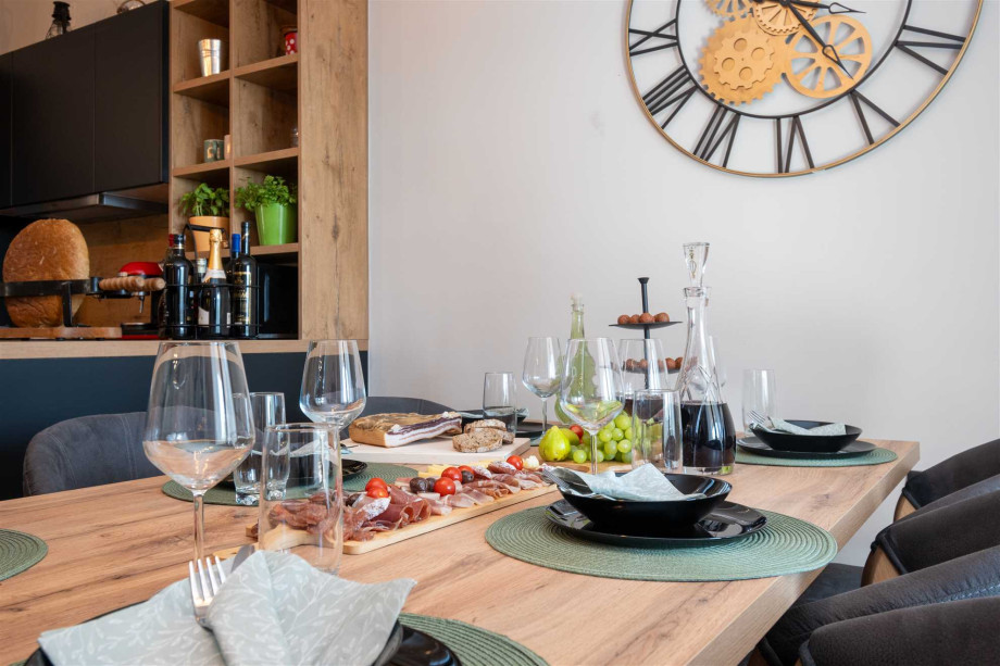 CROWONDER Villa Olive garden Platinum with swimming pool and jacuzzi