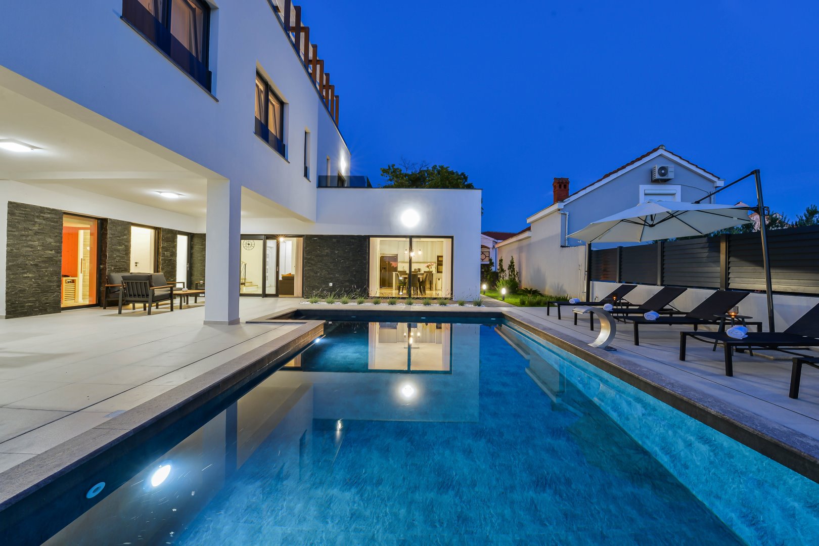 Crowonder Mila Prestige Villa with a Heated Swimming Pool, Sauna and Jacuzzi on the Rooftop