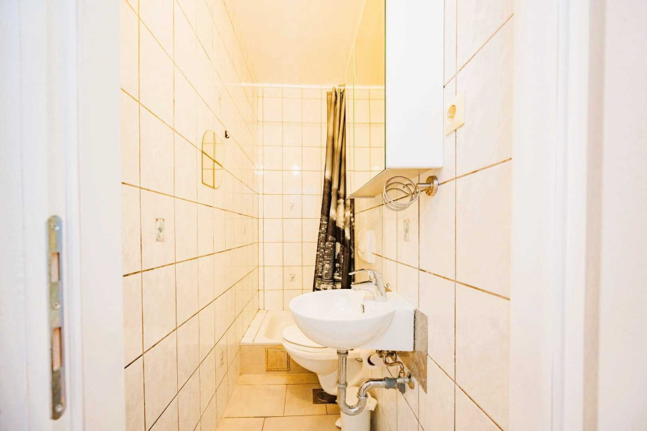 Crowonder Lucky Apartment A2 with Swimming Pool