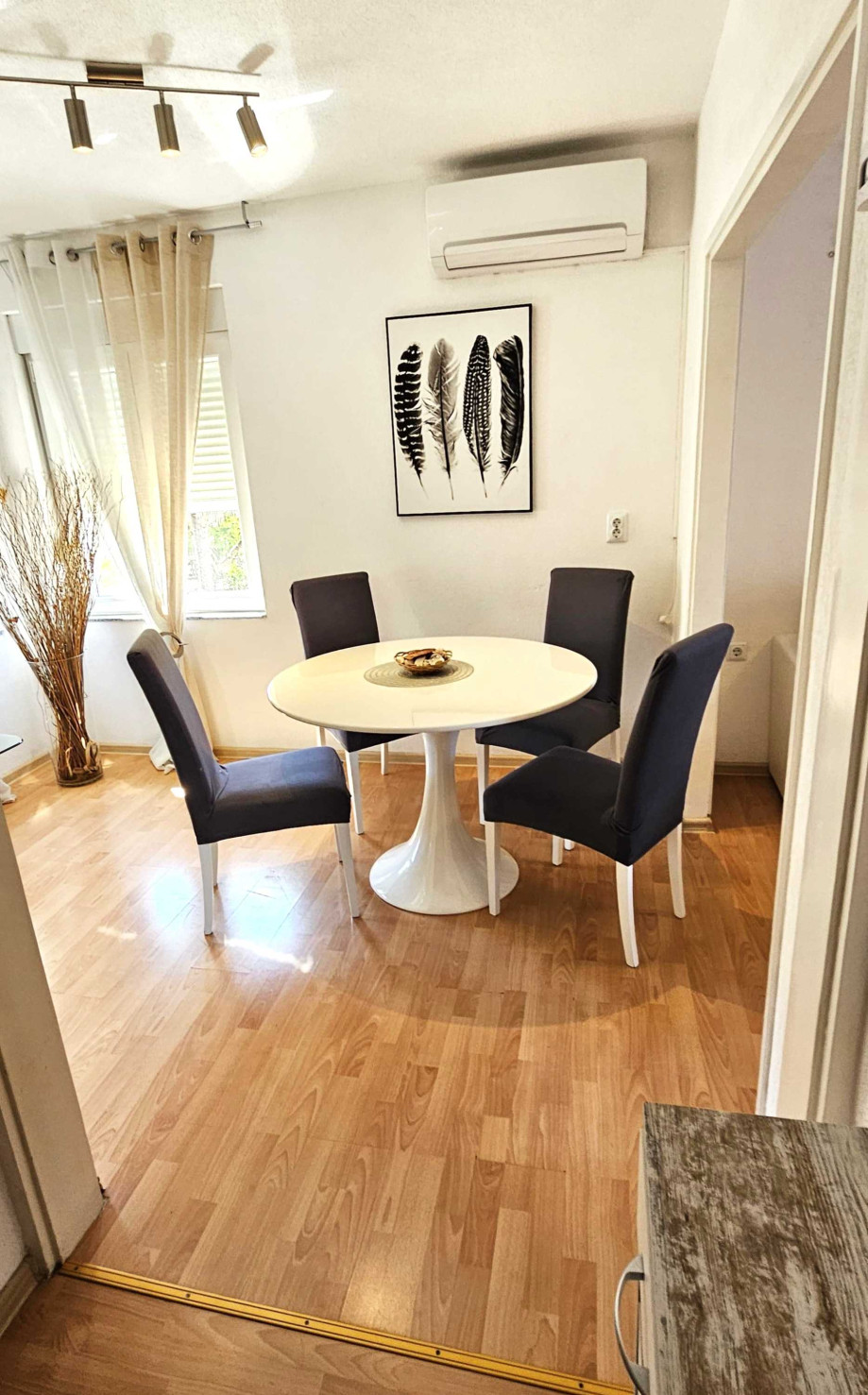 Crowonder Lucky Apartment A3 with Swimming Pool