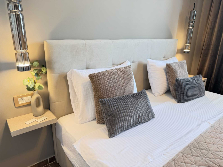 CROWONDER Zadar Villa Idassa villa with Heated Swimming Pool and Jacuzzi