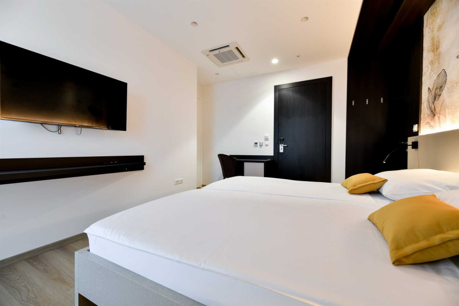 Crowonder Apartments & Rooms Oaza - Room R203