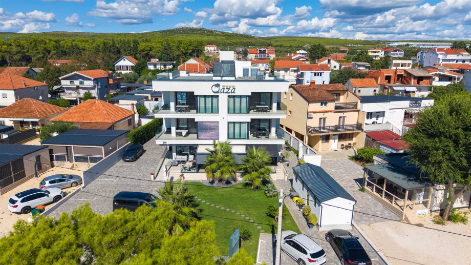 Crowonder Apartments & Rooms Oaza- Ap. A101 (2+2)