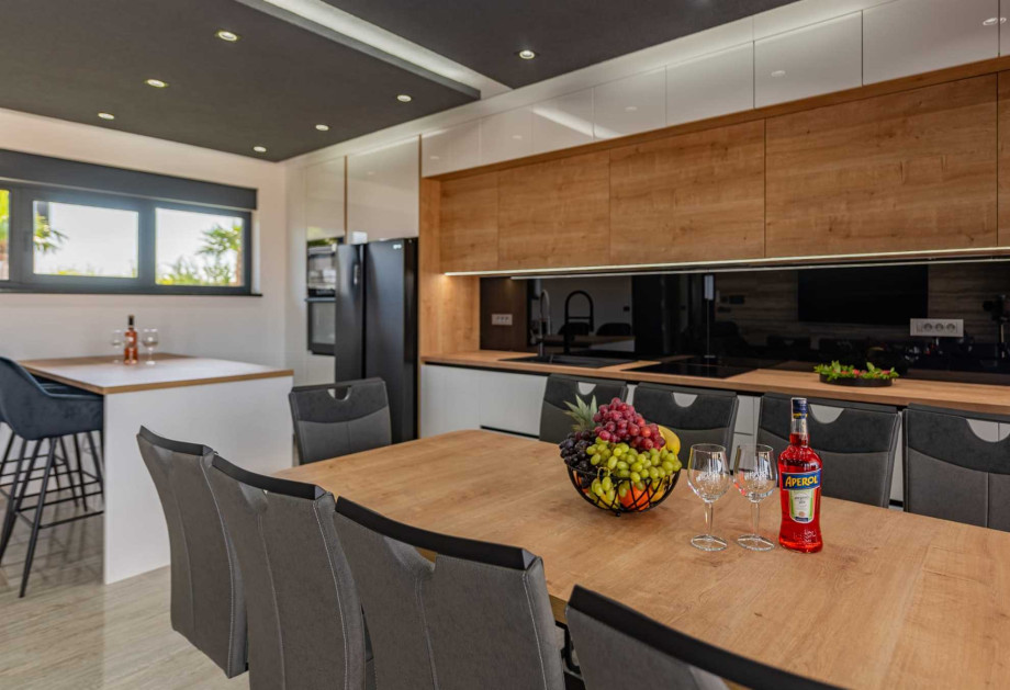 CROWONDER Villa Travera 2 with Heated Swimming Pool