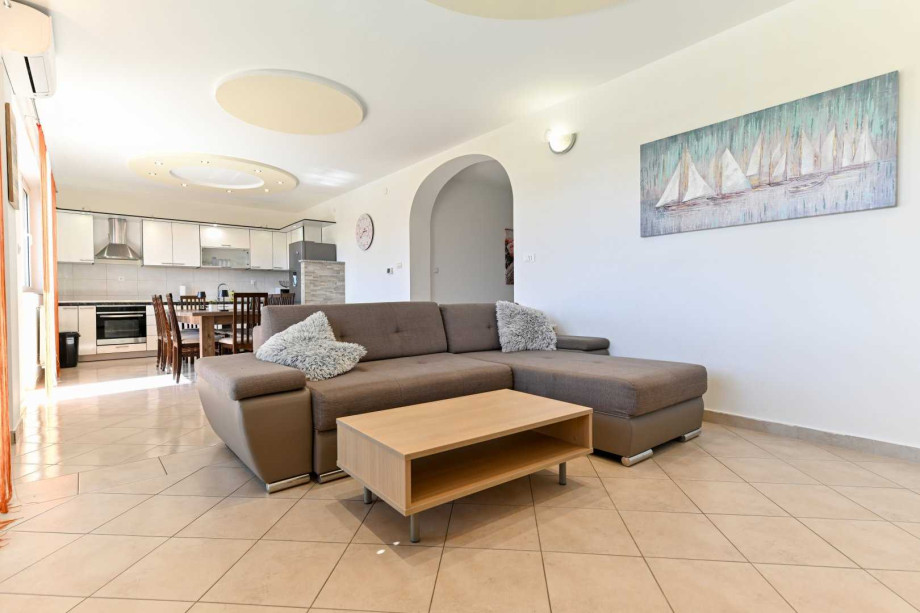 CROWONDER Sun & Fun Apartaments with Swimming Pool- Apartment Sunny Morning for 10 people