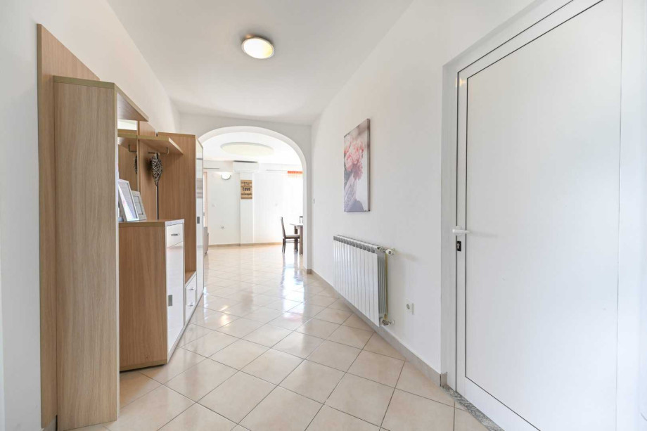 CROWONDER Sun & Fun Apartaments with Swimming Pool- Apartment Sunny Morning for 10 people